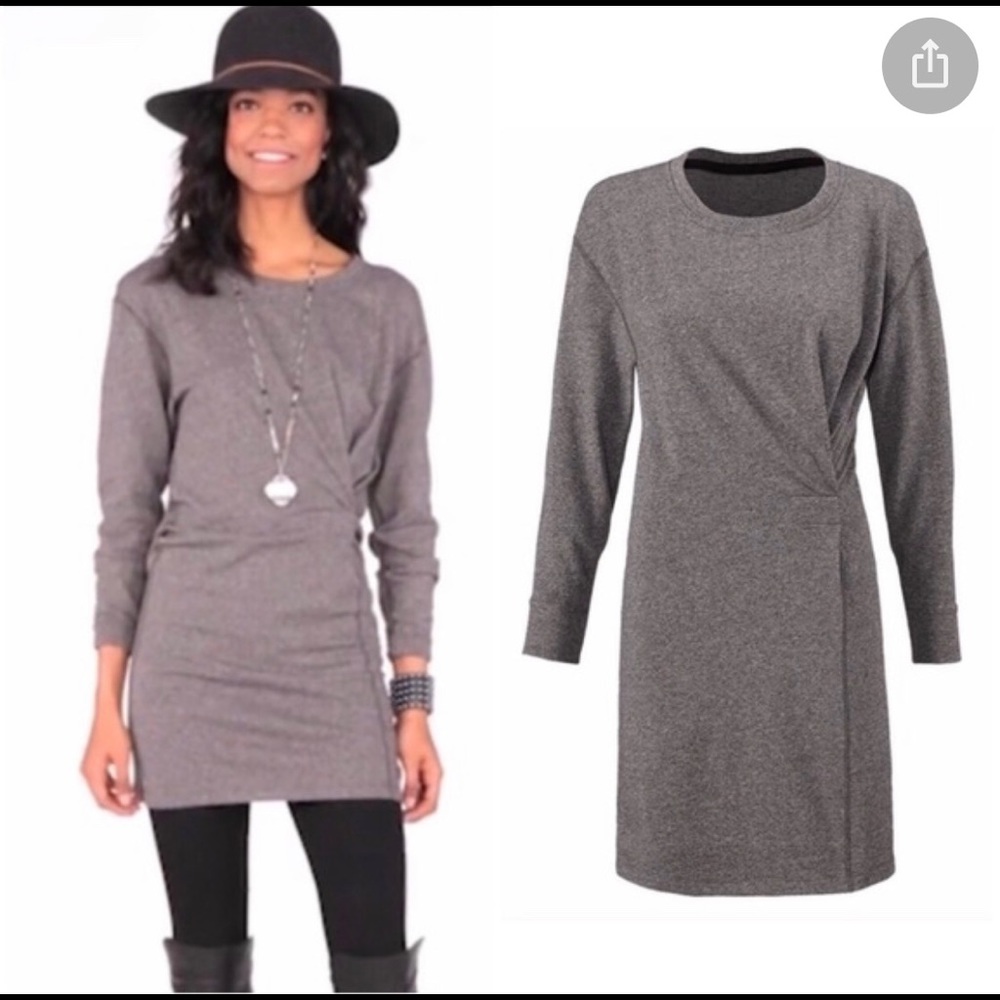 CAbi Gray put on sweatshirt 3650 small